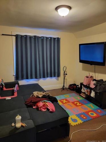 120 Herkimer St, Bridgeport CT 06604-1937 exterior