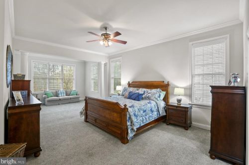 15625 Alderbrook Dr, Haymarket VA  20169-6131 exterior