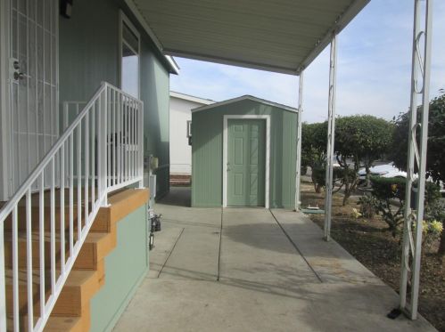 1584 Duke Dr, Livingston CA  95334-9343 exterior