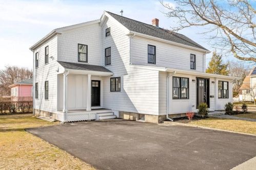 25 Spruce St, Winchester, MA 01890-2154