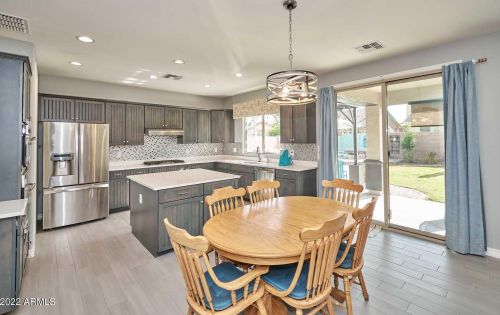 2457 Orleans Dr, Gilbert AZ  85298-2307 exterior