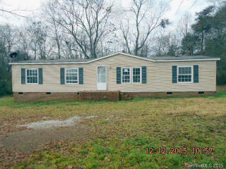 143 Sunset Dr, White Store, NC 28133-8328