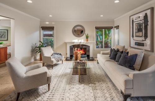 2413 La Tinada Ct, Carlsbad, CA 92009-9133