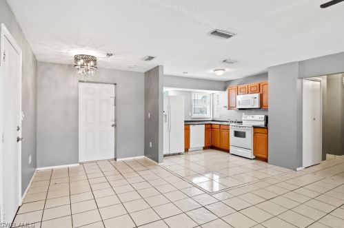 1026 36th Ter, Cape Coral FL  33914-5265 exterior