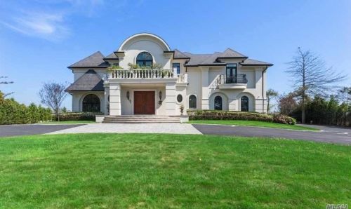 290 Dolphin Dr, Woodsburgh, NY 11598-1816