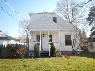 797 Randolph Rd, Middletown, CT 06457-5236