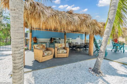 21631 Widgeon Ter, Fort Myers Beach, FL 33931-4330