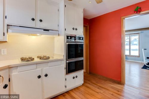 4510 Douglas Dr, Minneapolis MN 55422-1033 exterior