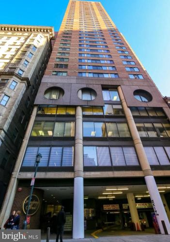 1420 Locust St, Philadelphia PA 19102-4201 exterior