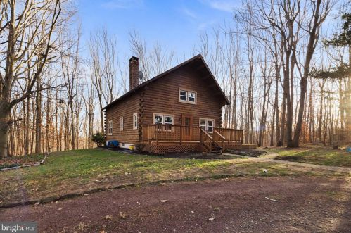 25 Stone Hill Rd, Upper Freehold Township, NJ 08514-1708