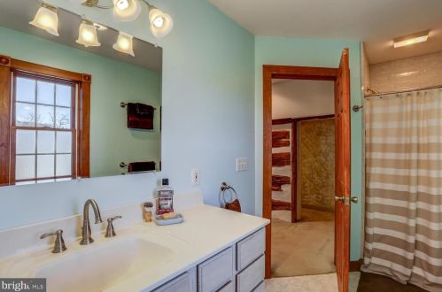 210 Hoernerstown Rd, Hummelstown PA  17036-9503 exterior