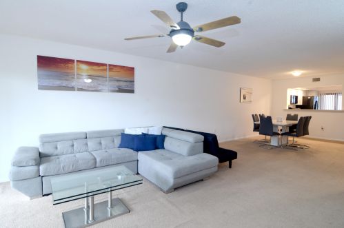3450 Twin Lakes Ter, Fort Pierce, FL 34951-2984