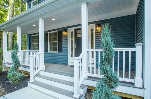 122 Brown Ave, Providence, RI 02919-1215