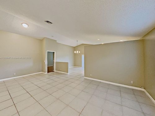 645 Clearbrook Cir, Delray Beach, FL 33445-4518