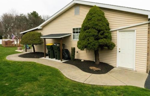 5142 Shawnee Blvd, Schnecksville PA  18078-2609 exterior