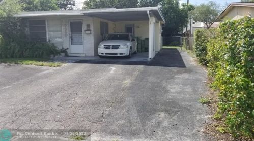 7330 1st Ct, Hollywood, FL 33024-7211