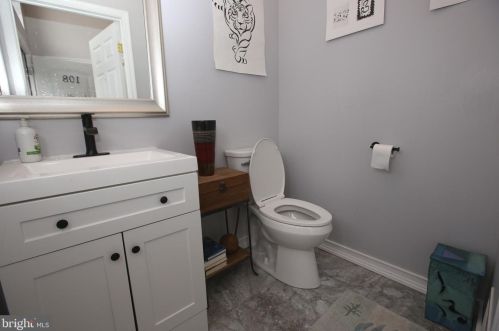 108 Violet Ln, Trenton NJ  08638-2031 exterior