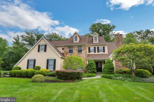 92 Norristown Rd, Blue Bell, PA 19422-2802