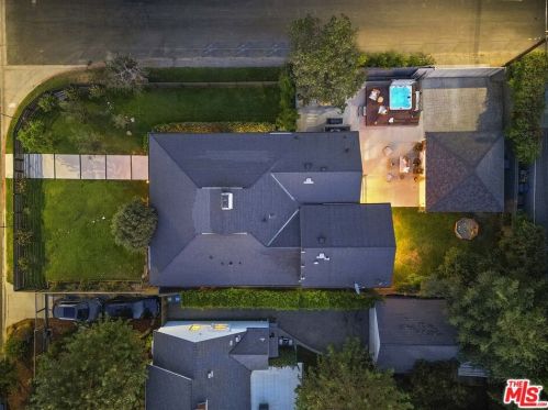 12202 Hartsook St, North Hollywood CA  91601-3961 exterior