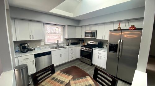 3866 Kingsway Dr, Crown Point, IN 46307-8940
