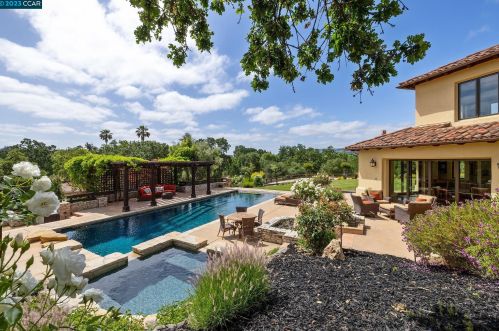 804 El Pintado Rd, Danville, CA 94526-1409