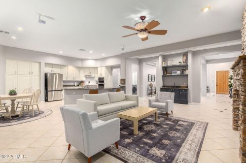 14644 4 Ave, Phoenix AZ 85041-5741 exterior