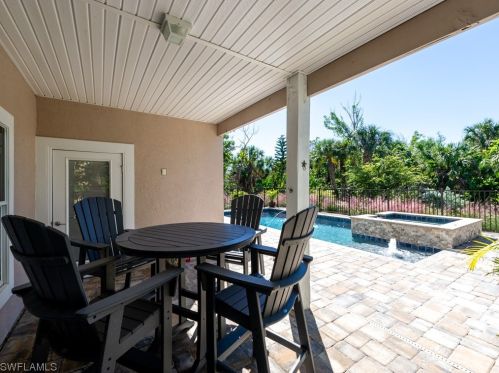 5298 Umbrella Pool Rd, Sanibel FL  33957-2407 exterior