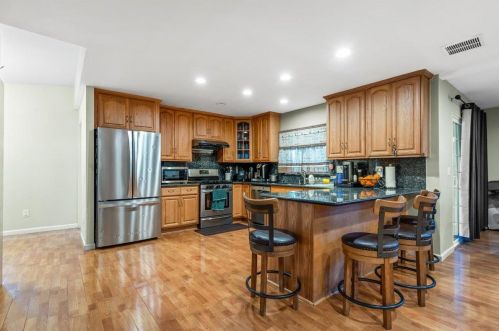 2742 Whispering Hills Dr, San Jose, CA 95148-3444