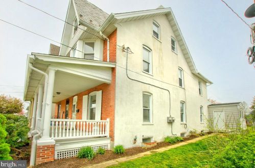 522 2nd Ave, Parkesburg PA  19365-1404 exterior