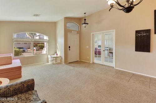 1042 Julie Ave, San Tan Valley, AZ 85140-5824