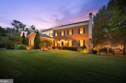 403 Sunny Ridge Rd, Gilbertsville, PA 19525-8665