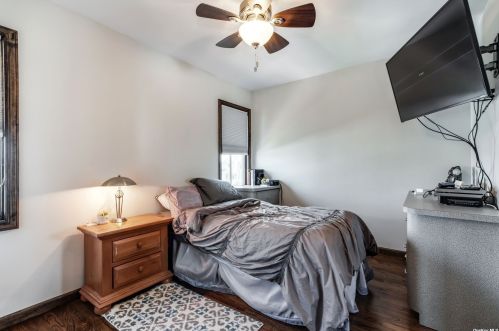 115 Annuskemunnica Rd, Babylon NY  11702-4424 exterior