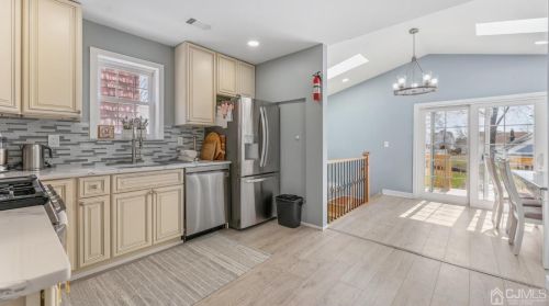 32 Linden St, Perth Amboy NJ  08861-4732 exterior