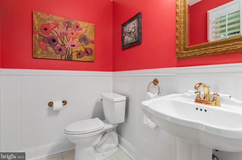 1125 Artic Quill Rd, Herndon VA  20170-3603 exterior