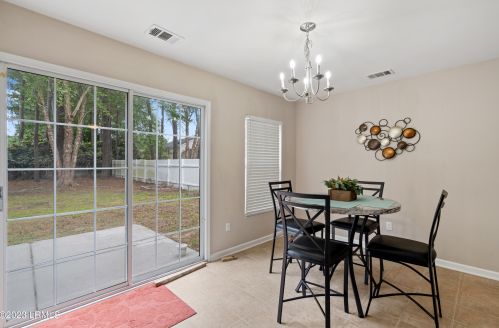 96 Shadow Moss Dr, Beaufort SC  29906-6000 exterior