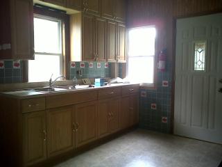 807 Reber Ave, Waterloo IA  50701-3709 exterior
