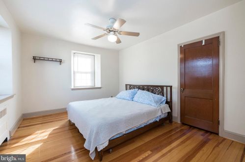 711 Marshall St, Norristown PA 19401-4113 exterior