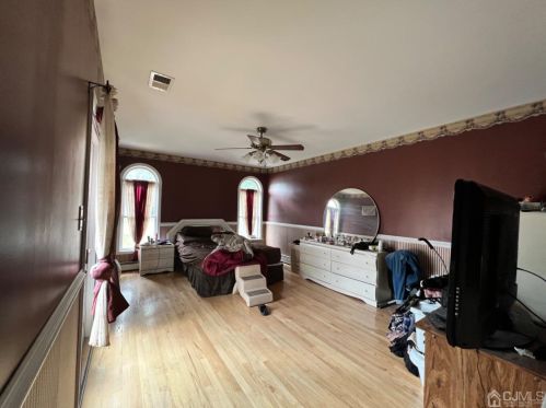 966 Old Bridge Tpke, East Brunswick NJ  08816-3848 exterior