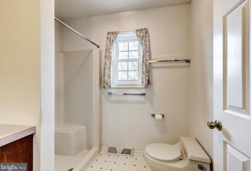 550 Herrs Rdg Rd, Gettysburg PA  17325-8556 exterior