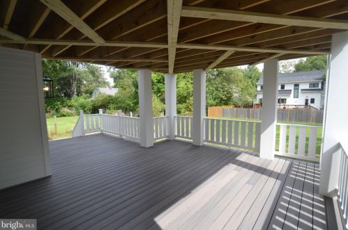 608 Jackson St, Falls Church VA  22046-2828 exterior