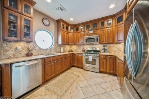 716 Avenue C, Bayonne NJ  07002-2542 exterior