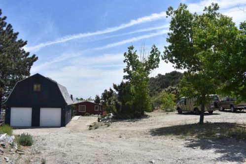 7313 Sequoia Rd, Wrightwood, CA 92397-9787