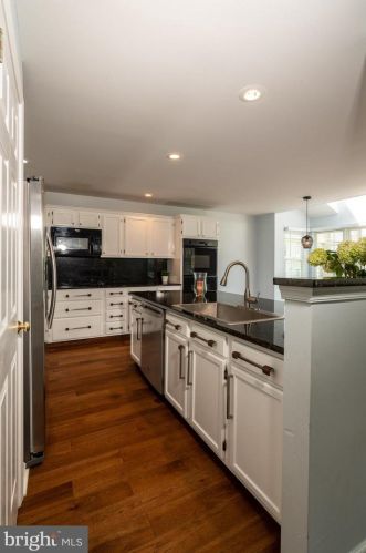 118 Shoal Creek Dr, Blue Bell PA  19422-3250 exterior