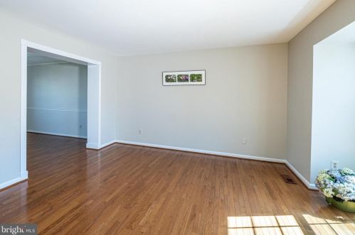 206 Wingate Pl, Leesburg VA 20175-2531 exterior