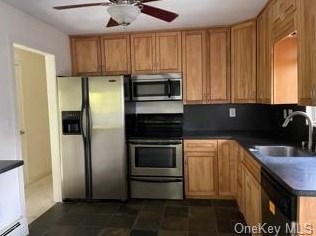 4 Parkway Dr, Yorktown Hgts NY  10598-6407 exterior