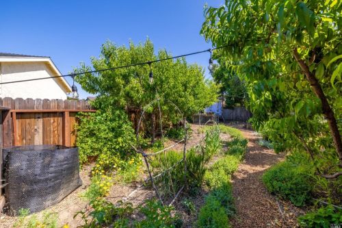 218 Sandalwood Ct, Vacaville CA  95687-5238 exterior