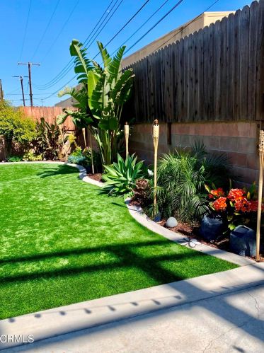 88 Pamela Ct, Santa Paula CA  93060-2400 exterior