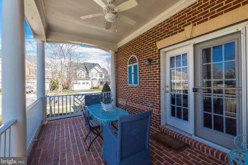 19376 Ml Dm Pl, Leesburg VA 20176-1637 exterior