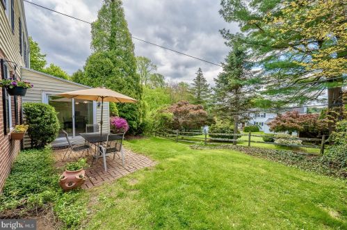 240 Homestead Rd, Wayne, PA