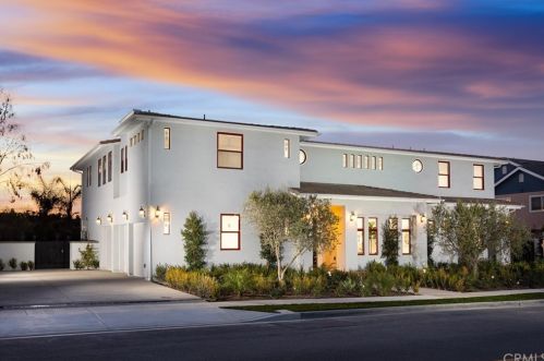 2282 Orchard Dr, Newport Beach, CA 92660-0726